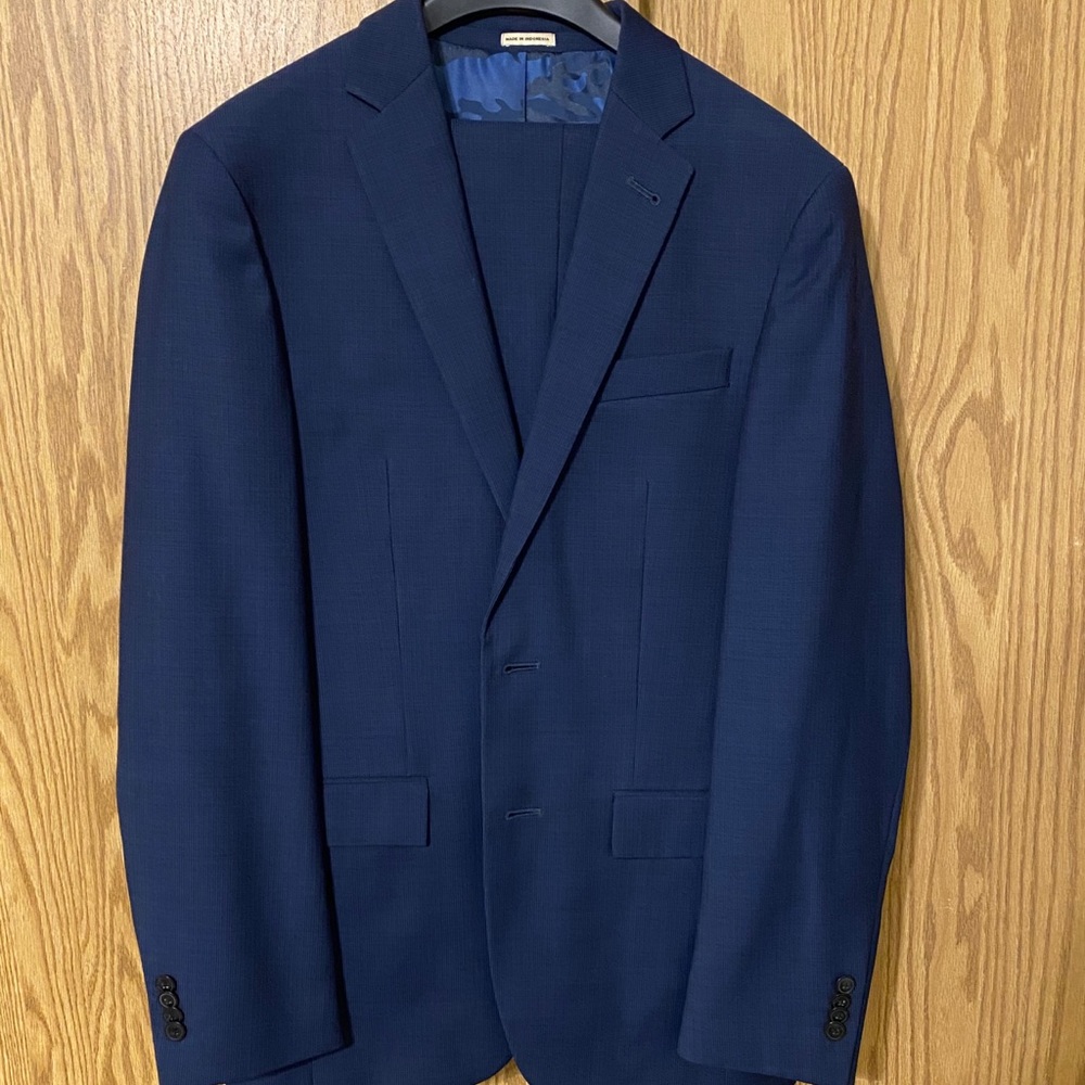 Suit